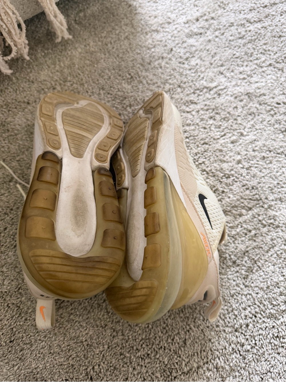 Air Max 270 - Picture 5 of 9